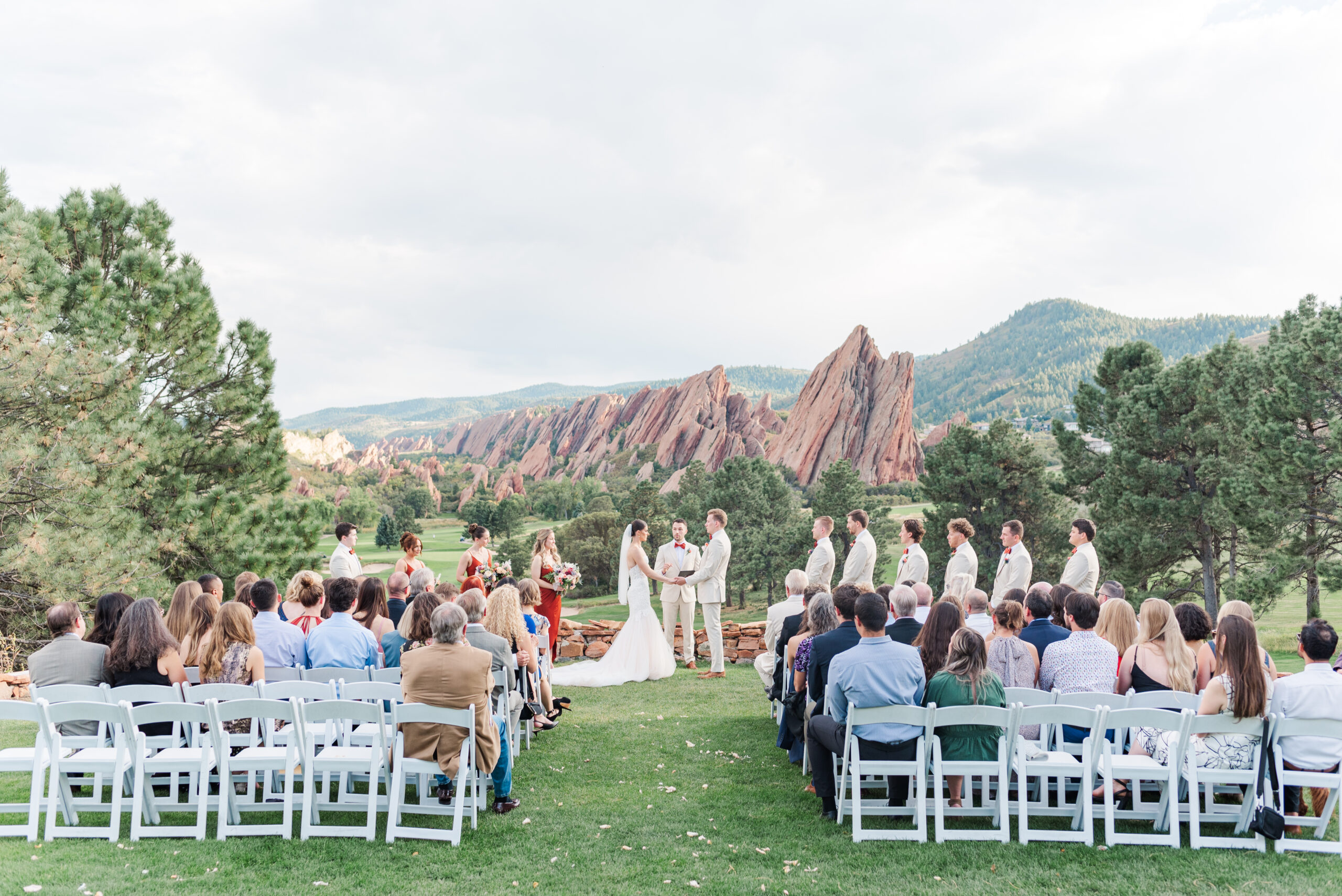 At arrowhead golf course, sapphire celebrations helps couples feel relaxed during their wedding ceremony