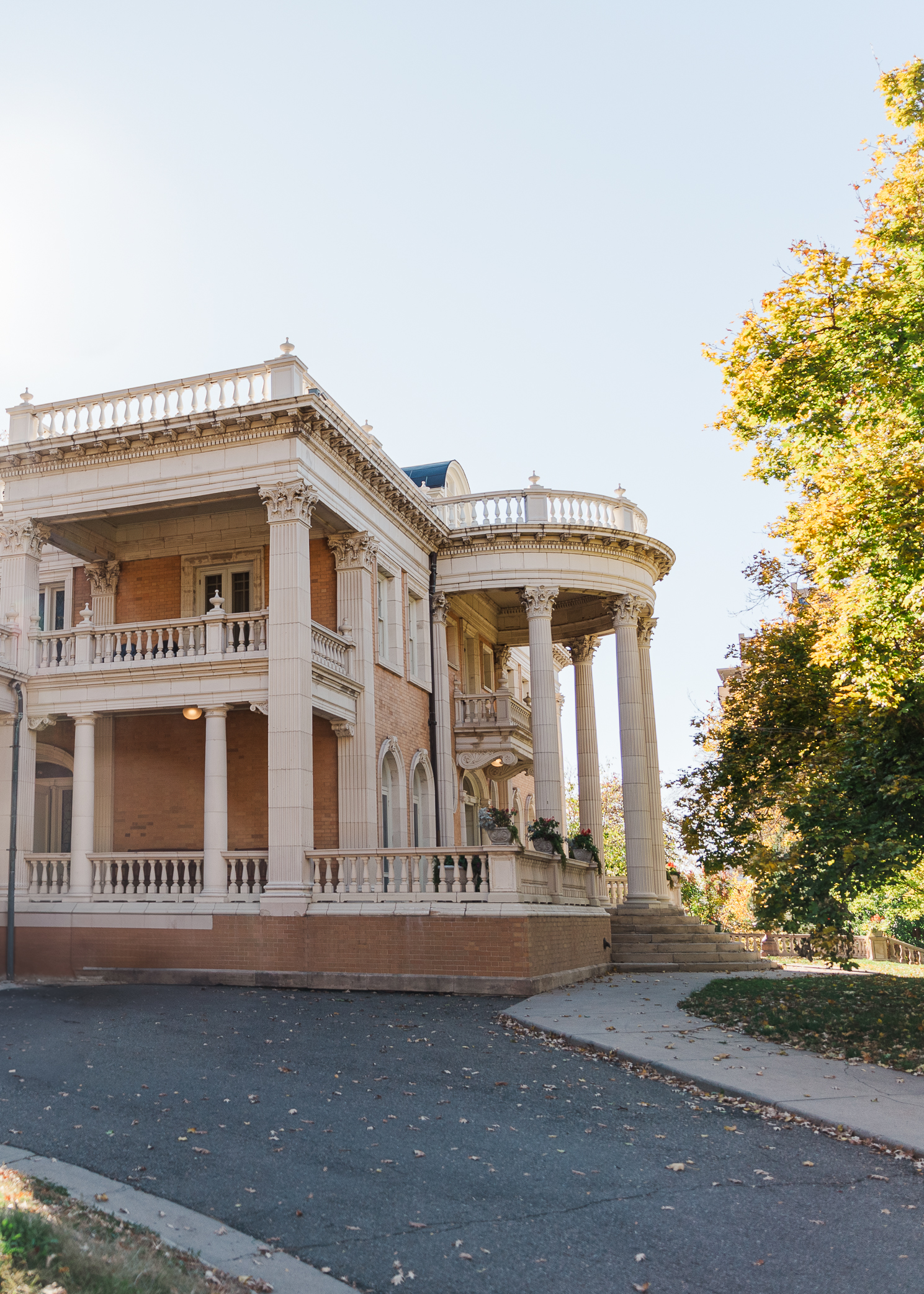 Sideview of historic venue in Denver captured by wedding photographer